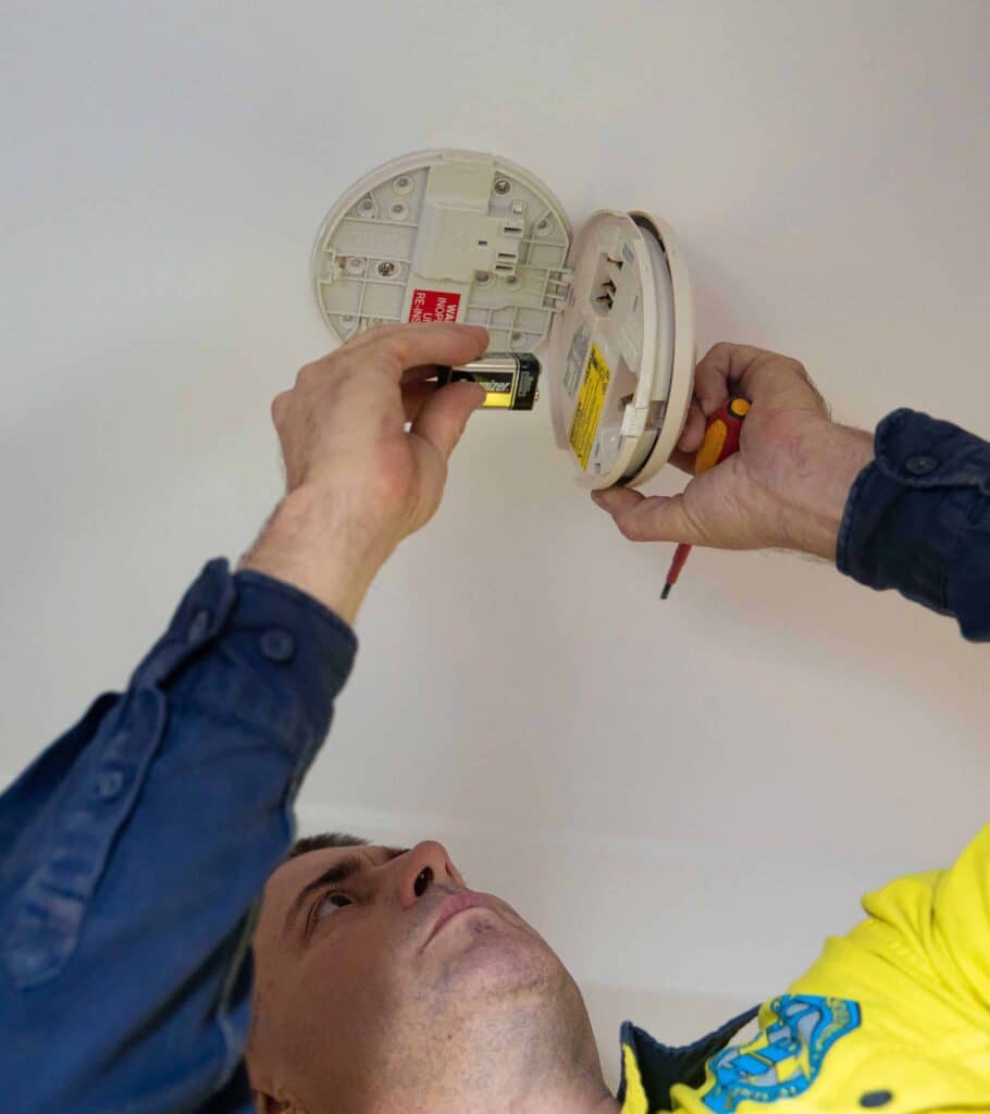 Safety Switches And Smoke Alarm Service By Electrical Malaga